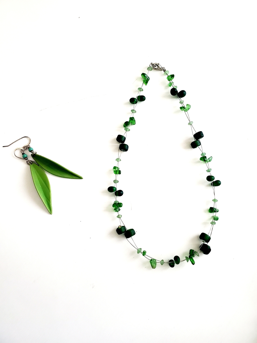 Green Bead Necklace and Leaf Drop Earrings Set
